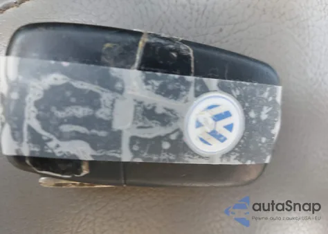 2000 Volkswagen New Beetle Gls from USA, damaged, VIN 3VWCC21C7YM481511